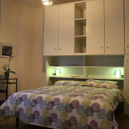 A Casa Bed and Breakfast *